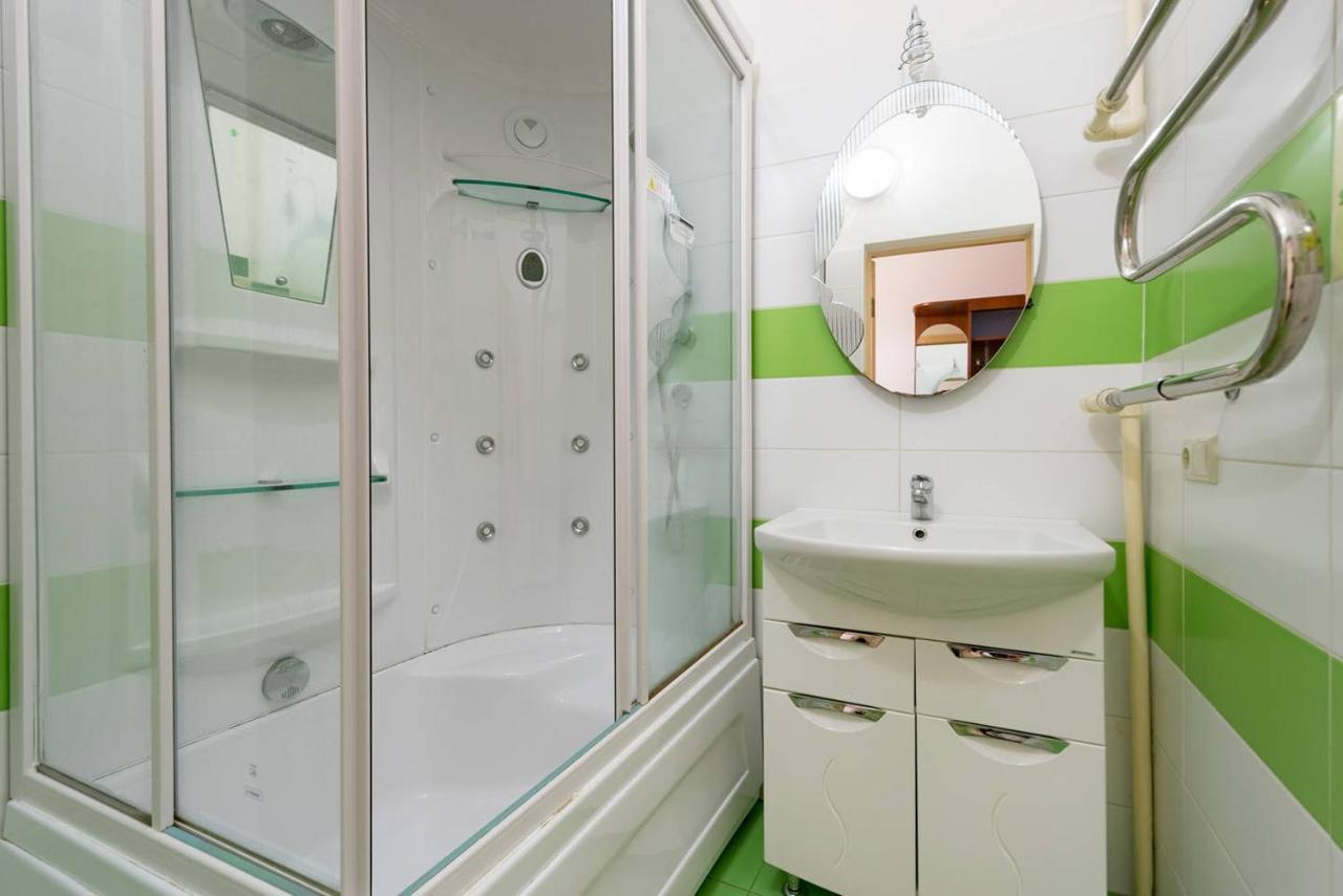 Nadezhda Apartment On Nauryzbay Batyra 37/1 Алма Ата Екстериор снимка